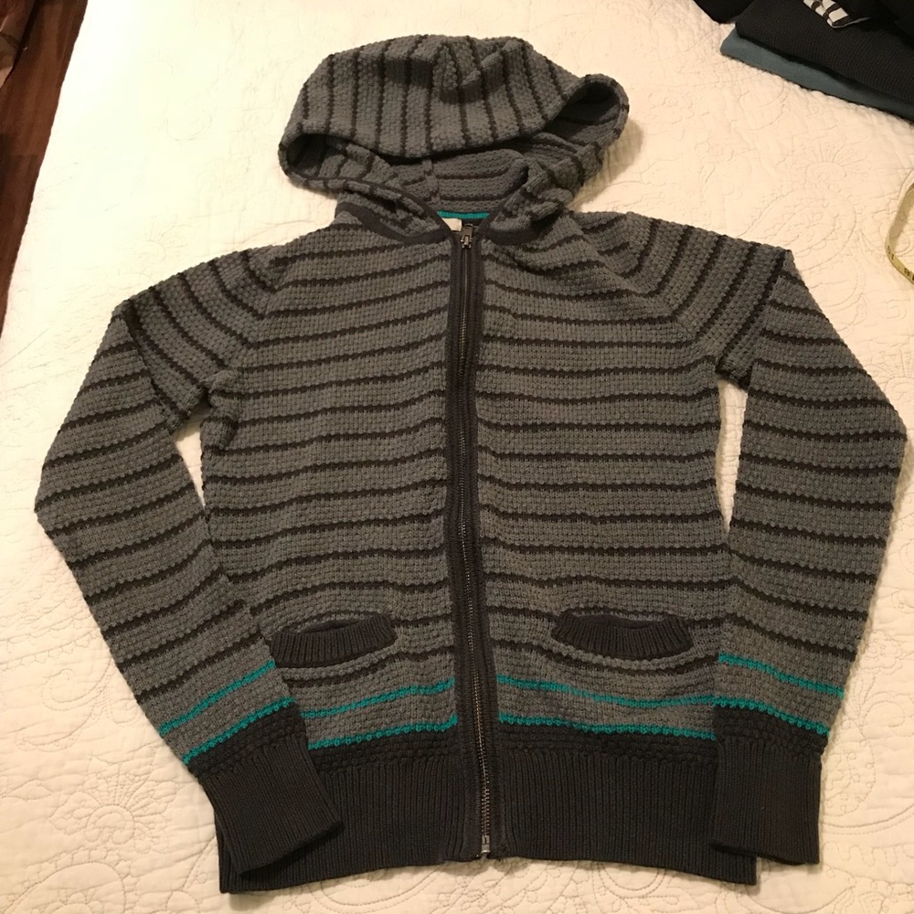 Sweater hoodie